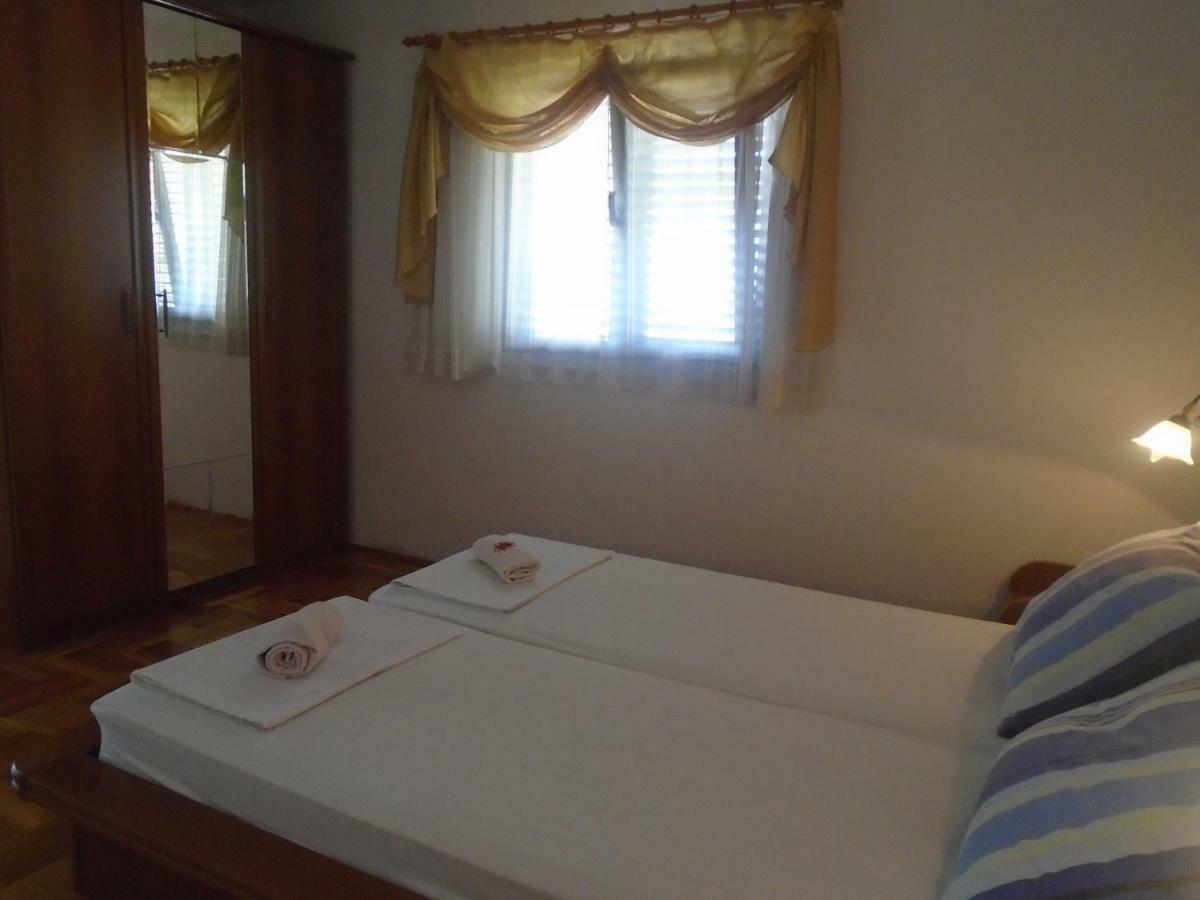 Apartments Sveti Anton Orebić Eksteriør billede